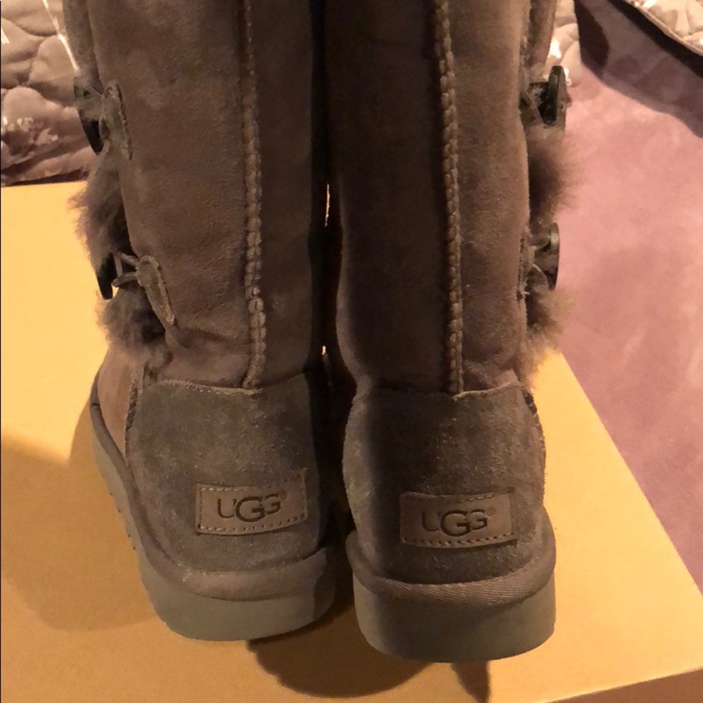 Ugg Bailey Button - image 5